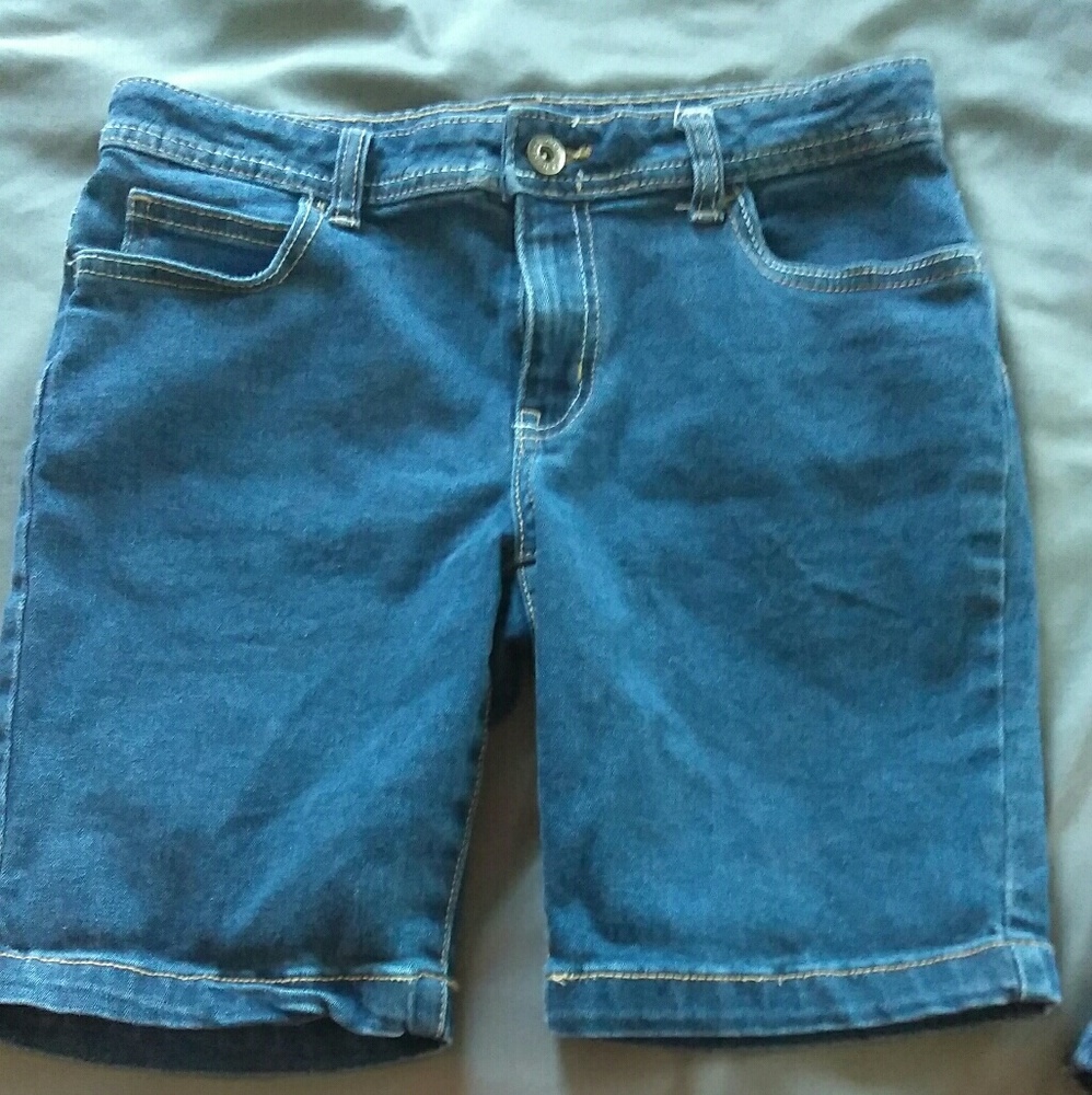 Faded Glory Short Jean